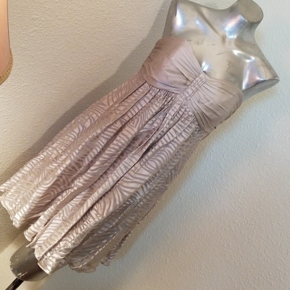 Express Dresses & Skirts - $4 in bundle  NWT! Express strapless dress